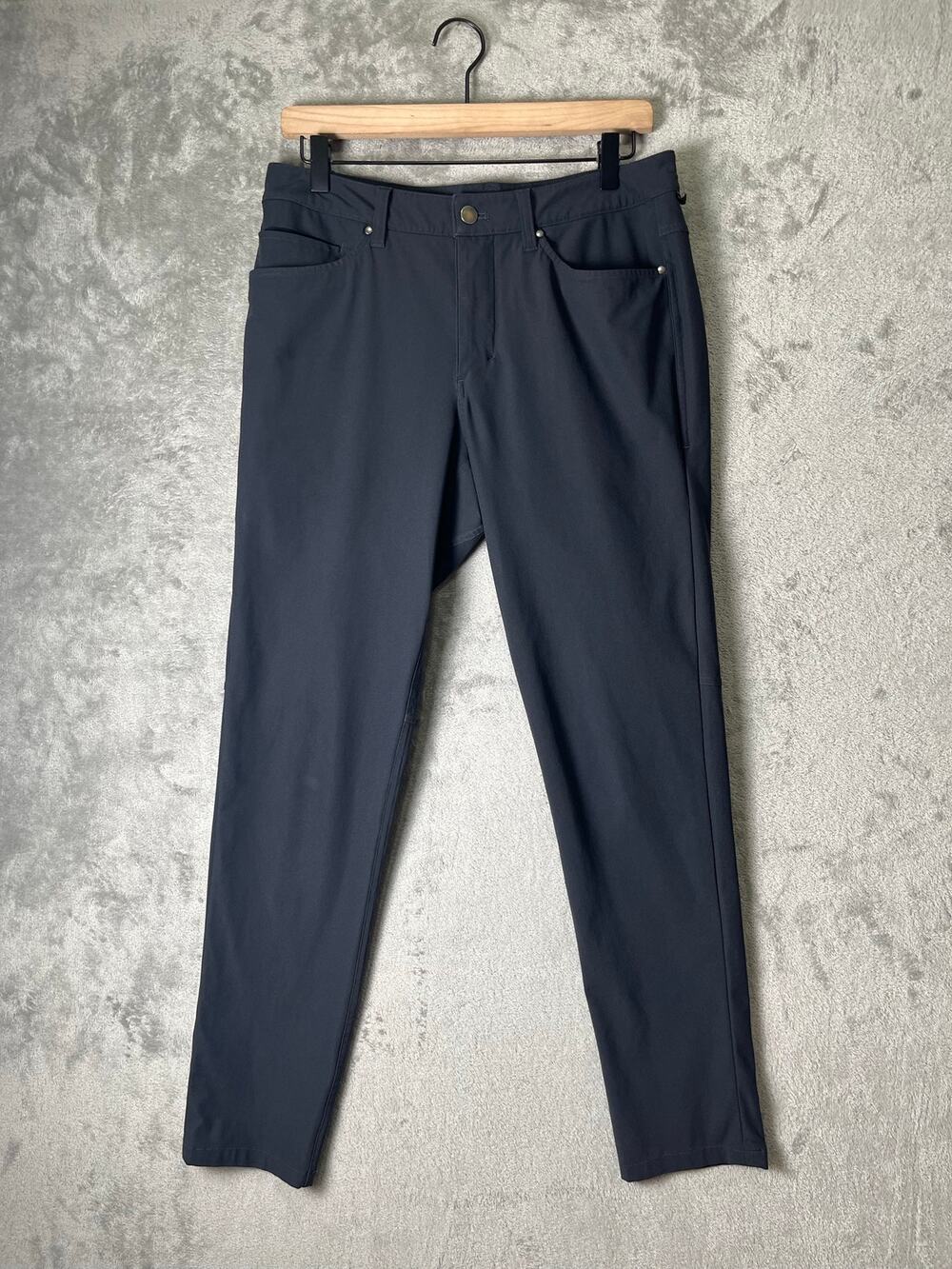 Lululemon ABC Pant Slim Warpstreme Black 30 x 29 Stretch Performance Men's Pants